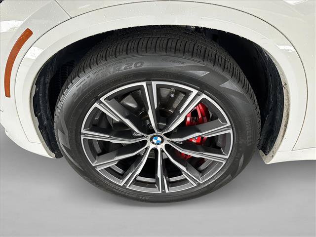 Used 2021 BMW X5 xDrive40i w/ M Sport Package AWD/4WD image 9