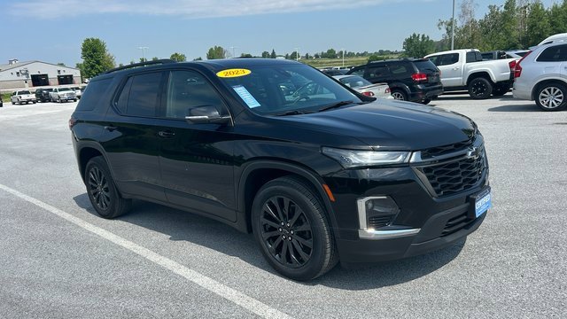 Certified 2023 Chevrolet Traverse RS image 3