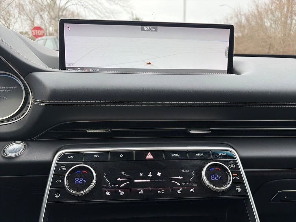 Used 2023 Genesis GV80 2.5T w/ Advanced Package image 5