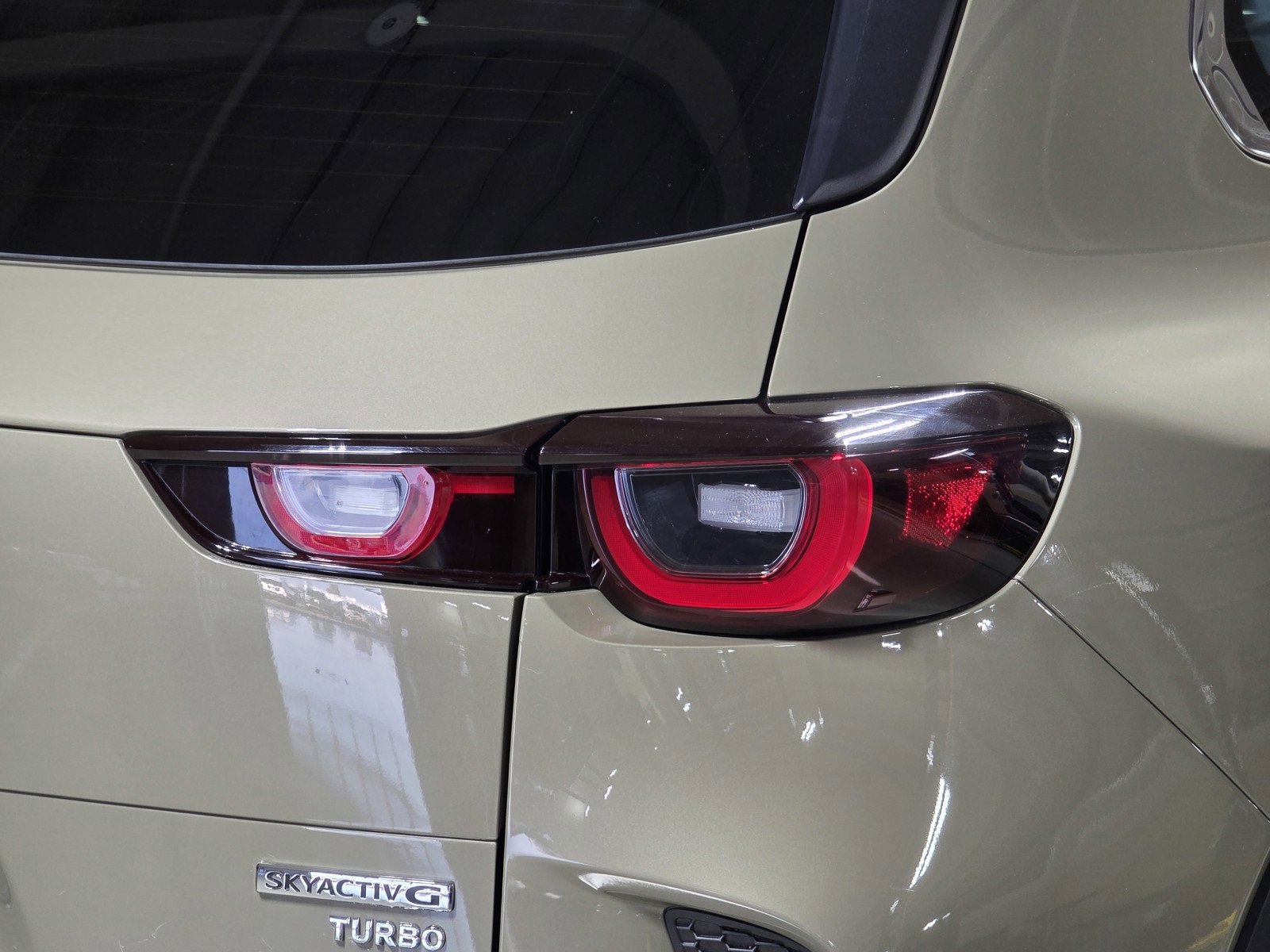 Used 2024 MAZDA CX-50 2.5 Turbo w/ Cargo Package image 12