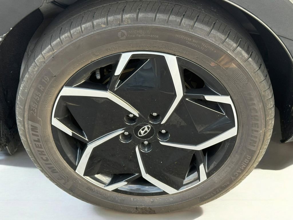 Used 2024 Hyundai Ioniq 5 SE image 24