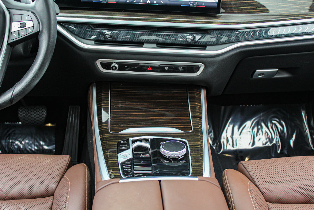 Used 2024 BMW X5 sDrive40i w/ Premium Package RWD image 18