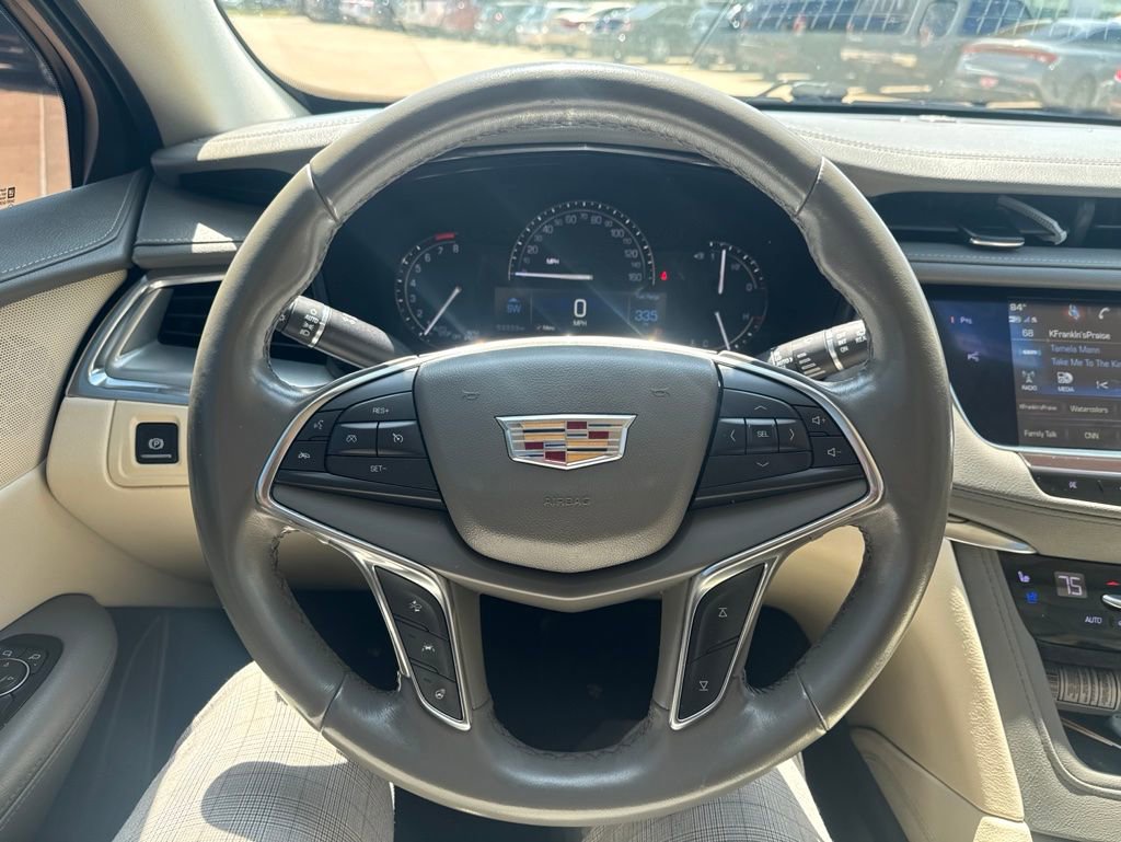 Used 2019 Cadillac XT5 Premium Luxury w/ Driver Assist Package FWD image 12