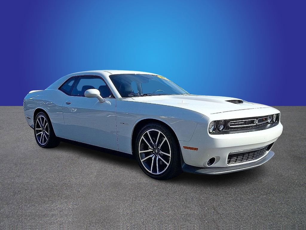 Used 2022 Dodge Challenger R/T w/ Plus Package image 3