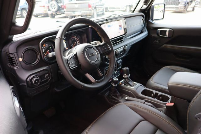 New 2025 Jeep Wrangler Unlimited Rubicon 392 image 18