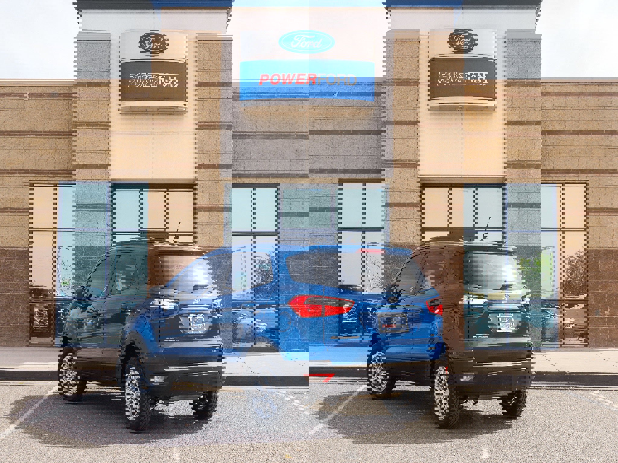 Used 2022 Ford EcoSport SE w/ SE Convenience Package image 8