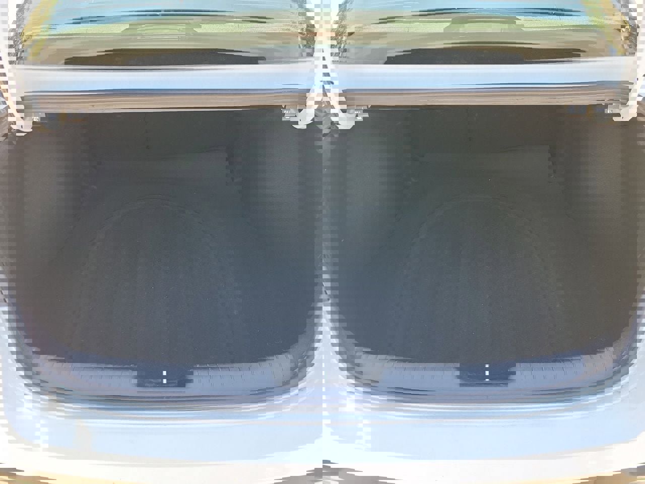 Used 2025 Hyundai Elantra SEL FWD image 7