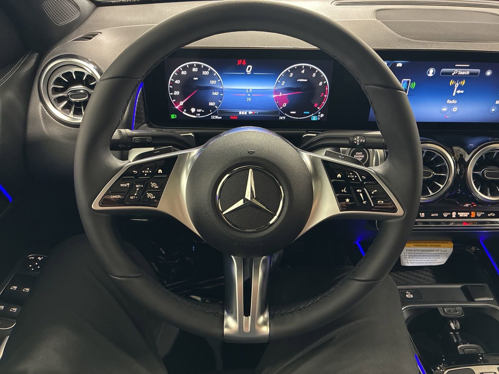 New 2025 Mercedes-Benz GLB 250 4MATIC image 11