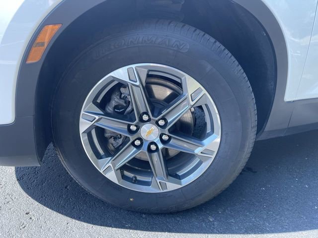 Used 2025 Chevrolet Blazer LT image 32