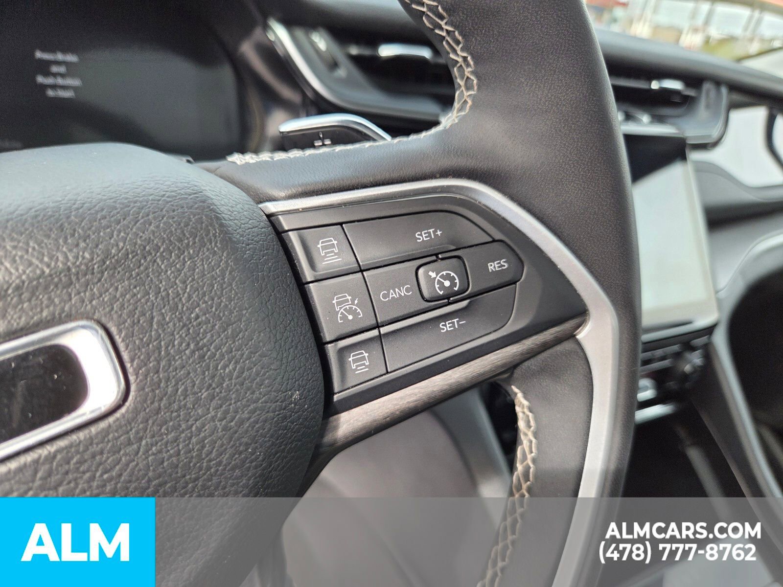 Used 2024 Jeep Grand Cherokee Limited 4xe image 27