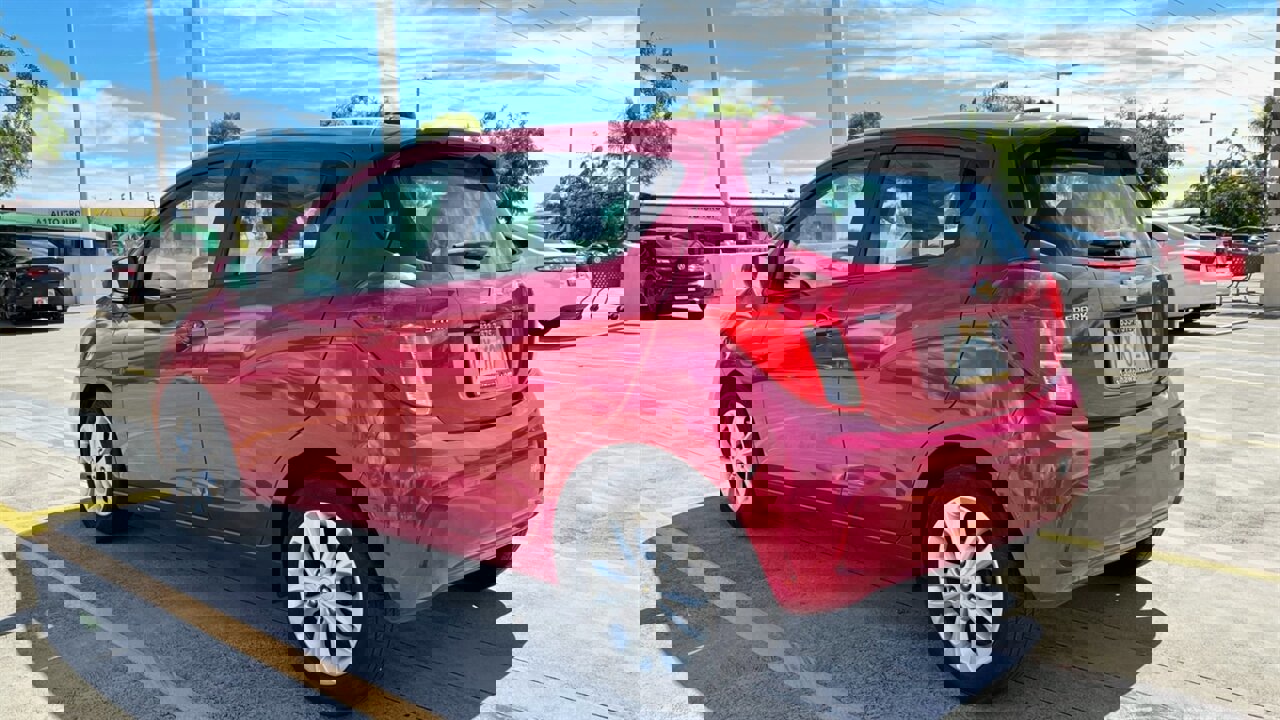 Used 2020 Chevrolet Spark LT image 3