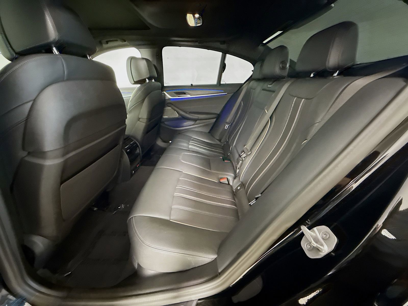 Certified 2023 BMW M550i xDrive M550i xDrive w/ Executive Package image 26