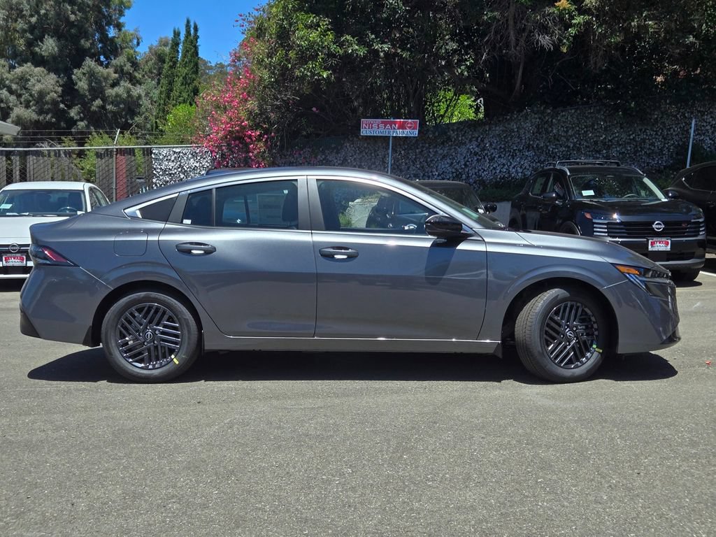 New 2026 Nissan Sentra SV w/ SV Convenience Package FWD image 3