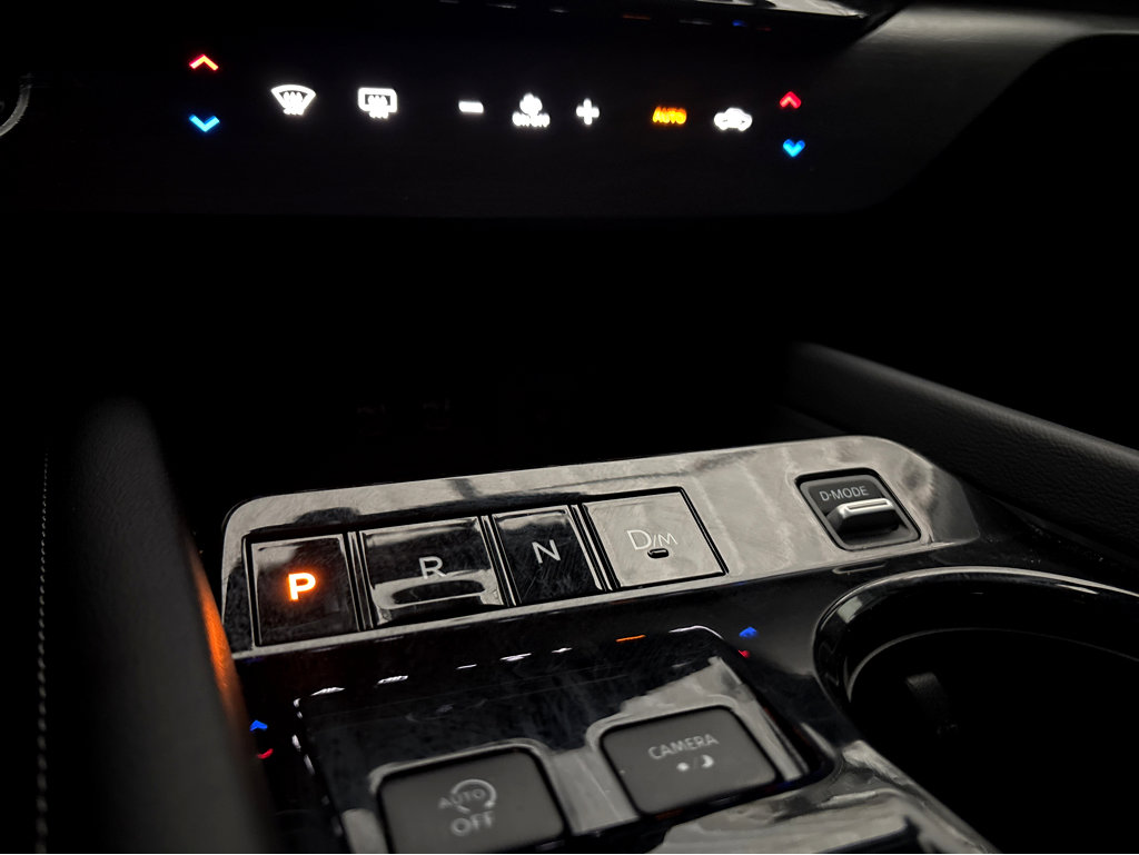 Used 2025 Nissan Murano SV image 16