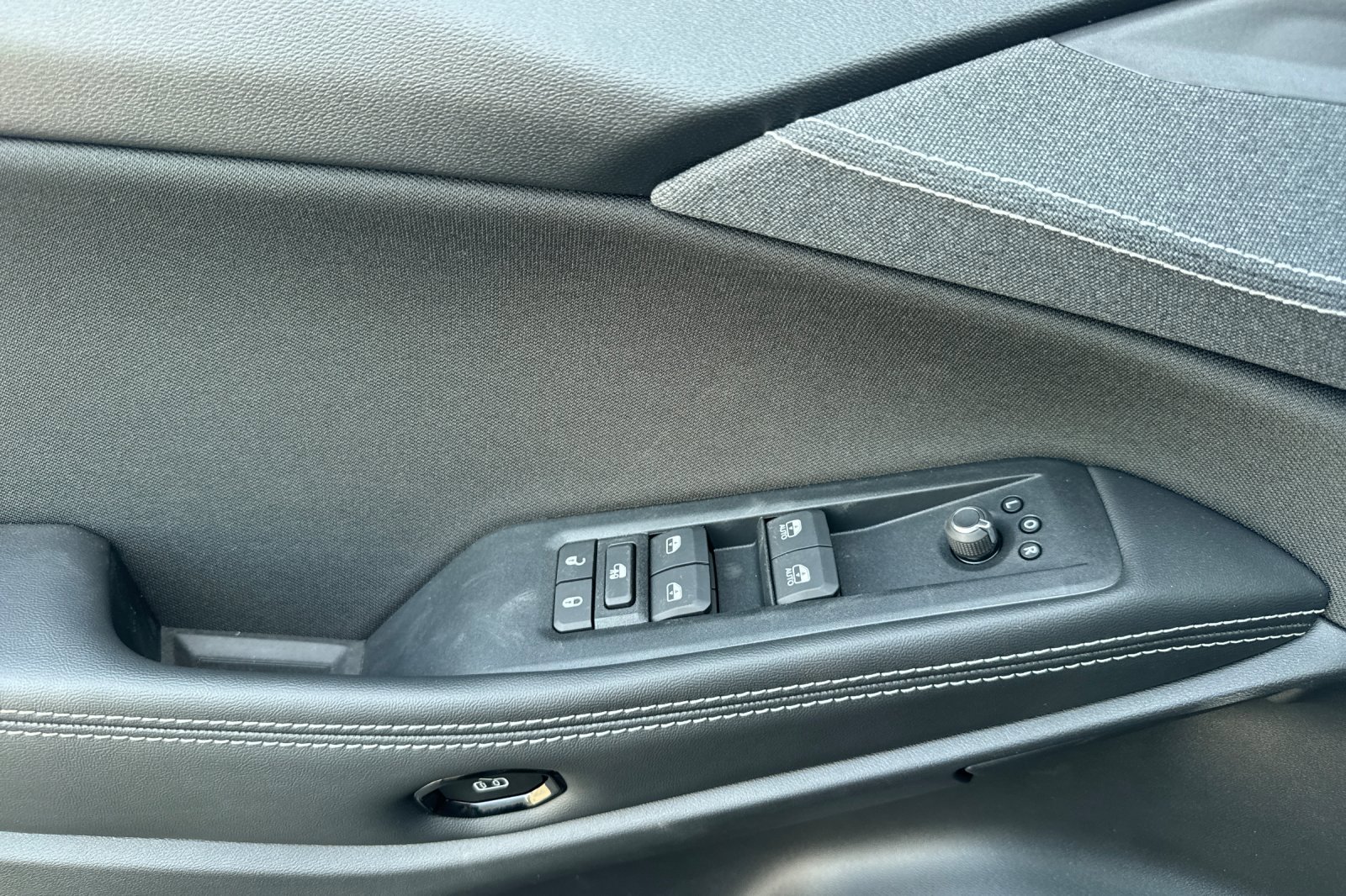 New 2026 Jeep Cherokee Laredo image 10