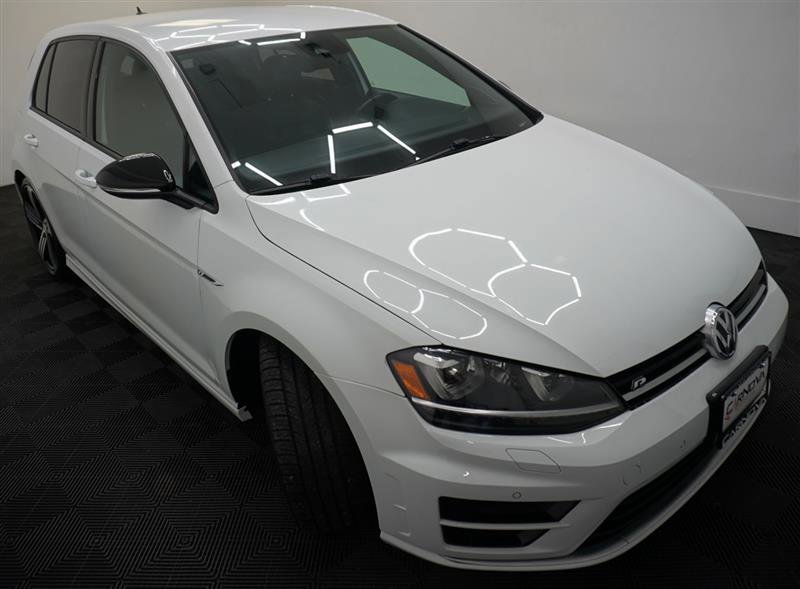 Used 2016 Volkswagen Golf R 4-Door image 10