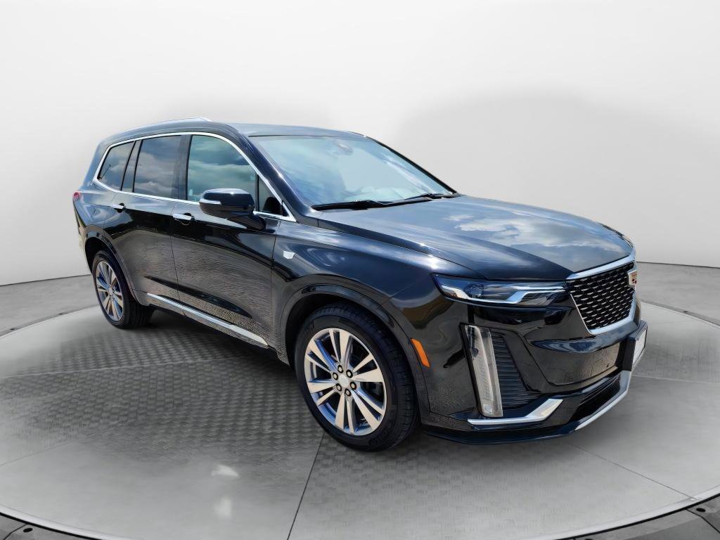 Used 2024 Cadillac XT6 Premium Luxury image 1