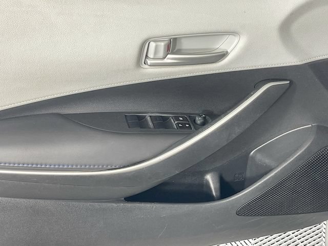 Used 2020 Toyota Corolla SE FWD image 19