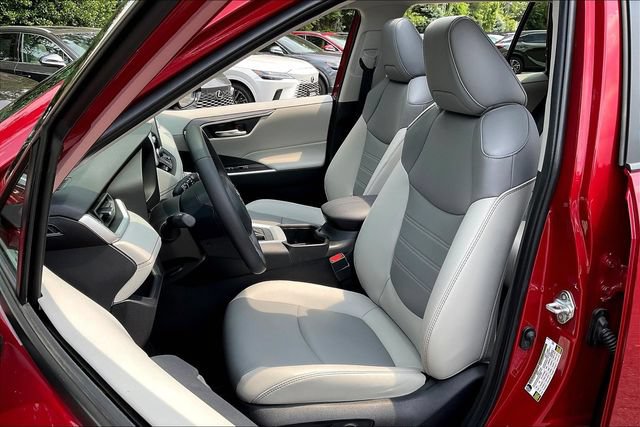 Used 2024 Toyota RAV4 XLE Premium w/ Weather Package AWD/4WD image 21