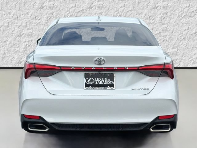 Used 2019 Toyota Avalon Limited FWD image 4