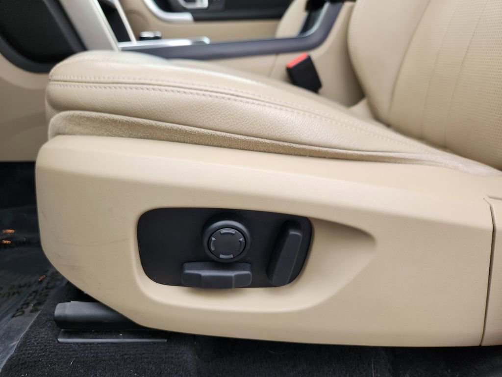 Used 2019 Land Rover Discovery Sport HSE image 24