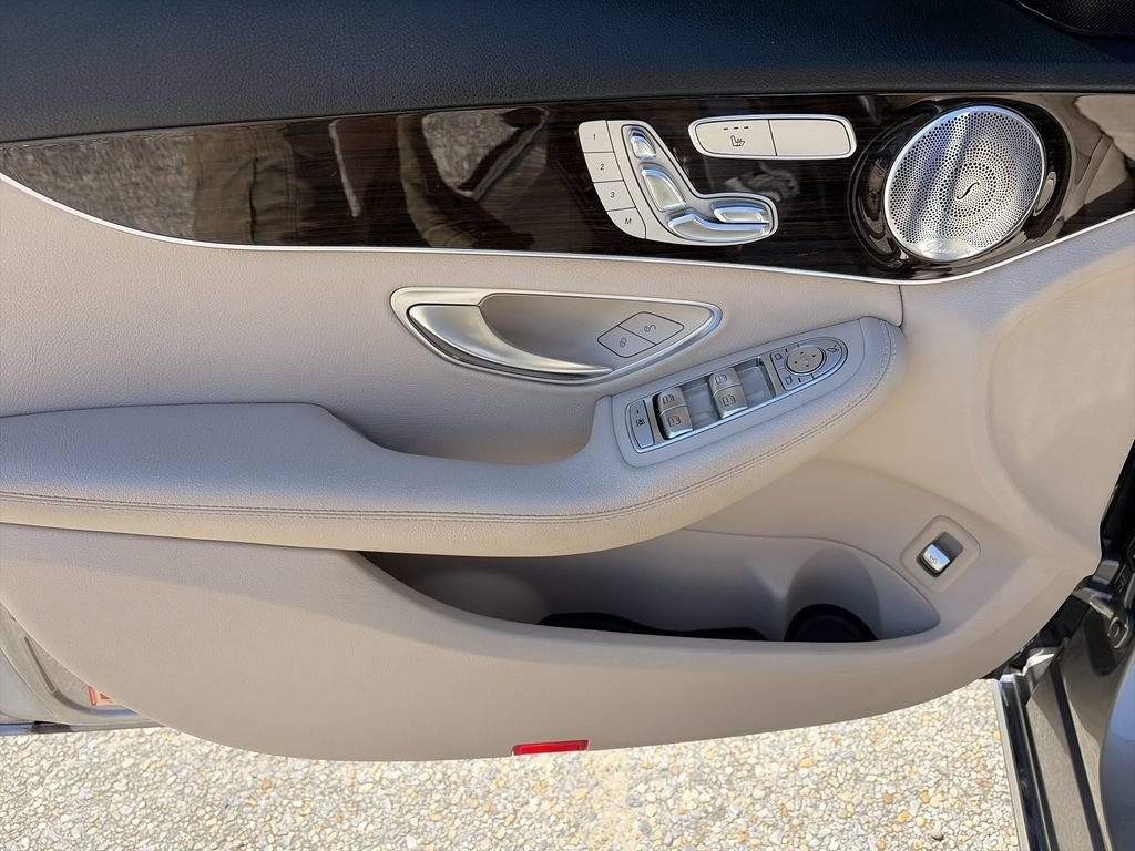 Used 2021 Mercedes-Benz C 300 Sedan image 17