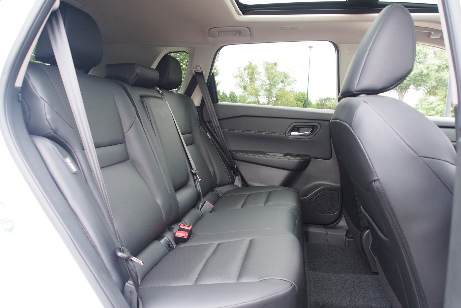 New 2026 Nissan Rogue Dark Armor FWD image 14