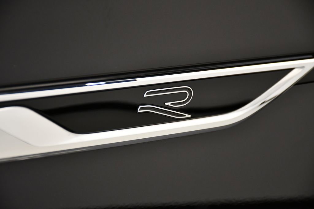 Used 2024 Volkswagen Atlas SEL Premium R-Line image 12