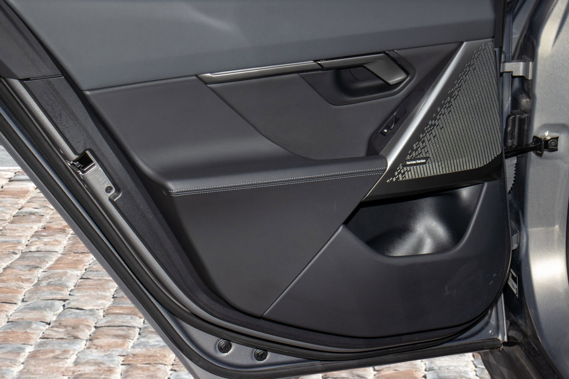 Used 2024 BMW 530i image 12