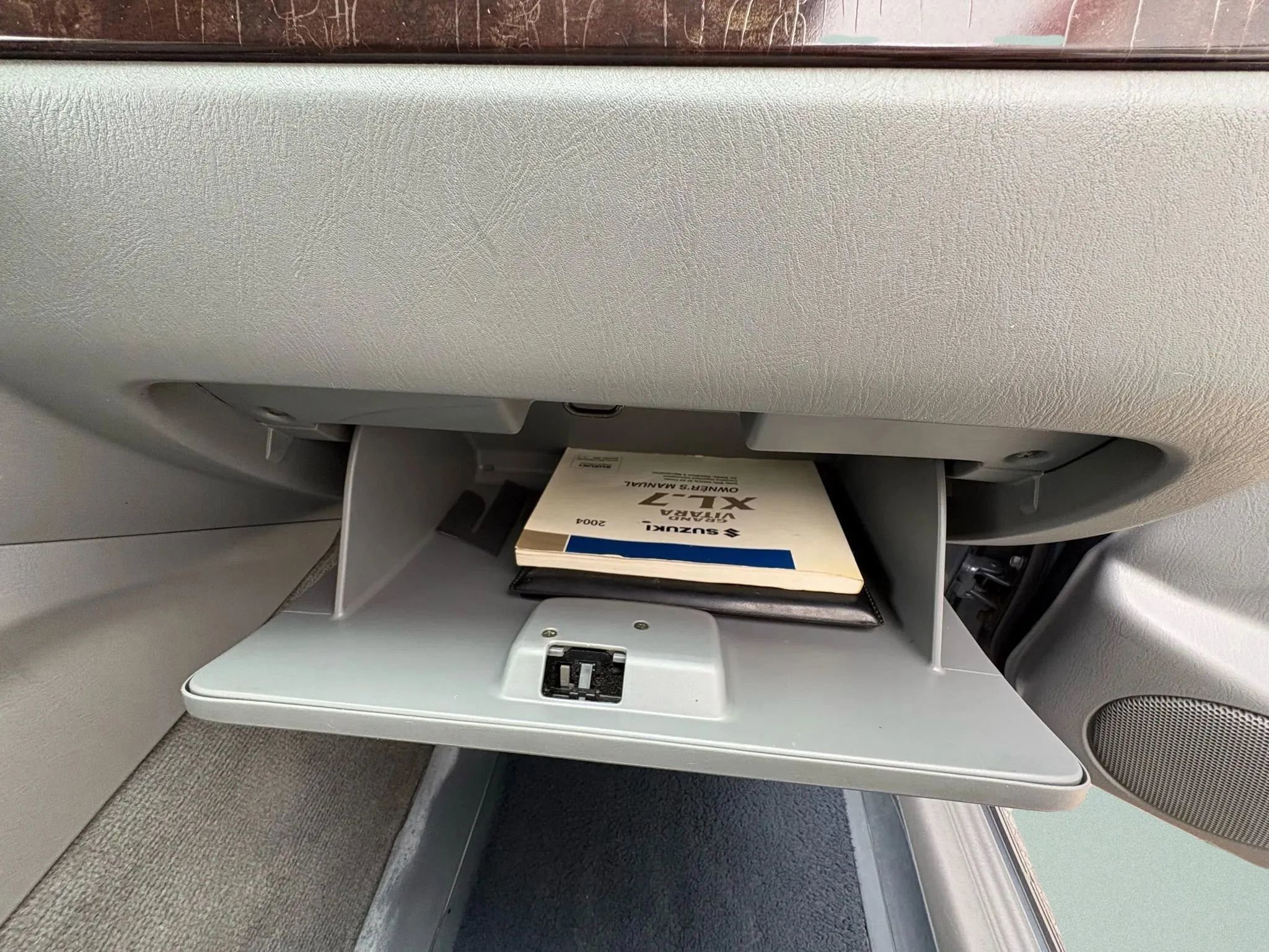 Used 2004 Suzuki XL7 LX image 11