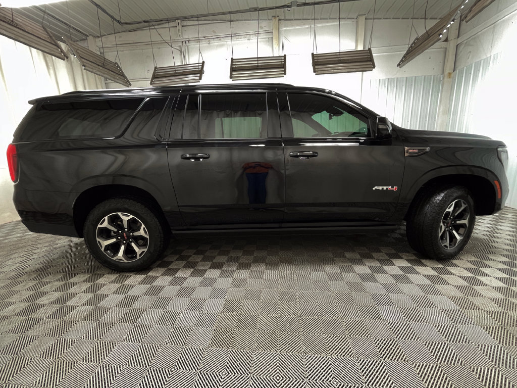 Certified 2026 GMC Yukon XL AT4 Ultimate w/ LPO, Floor Liner Package AWD/4WD image 31