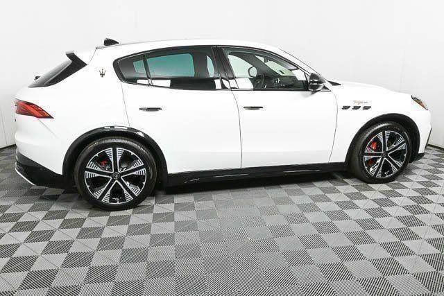 New 2025 Maserati Grecale Folgore AWD/4WD image 28