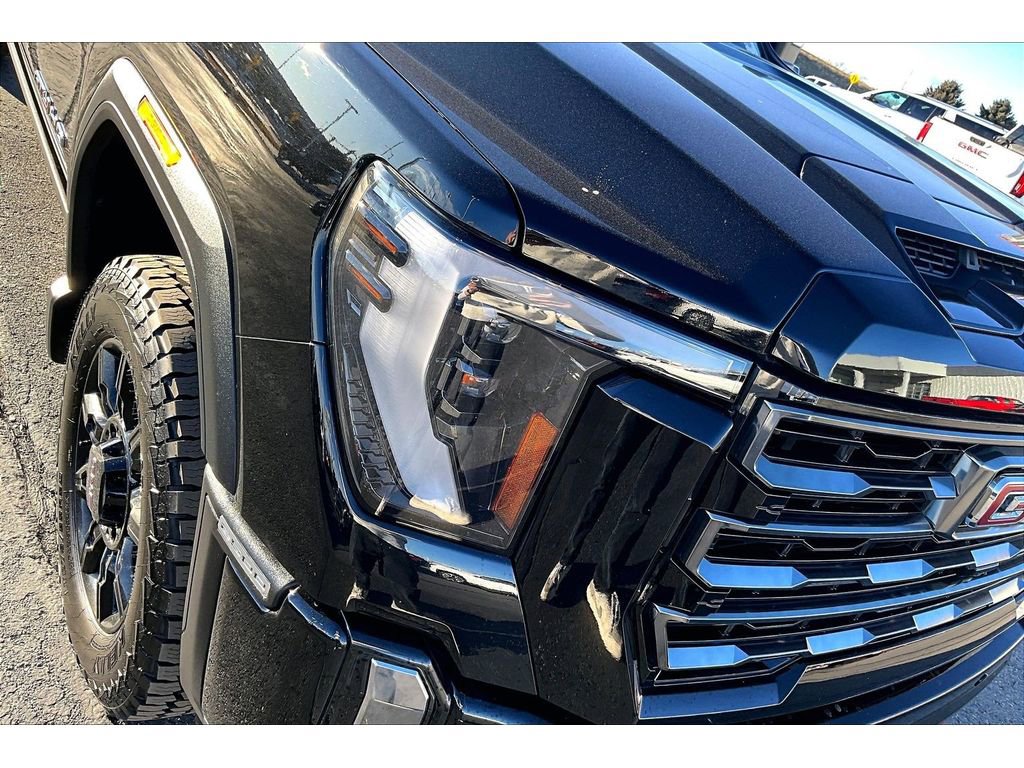 Used 2024 GMC Sierra 2500 AT4 w/ AT4 Premium Plus Package image 27