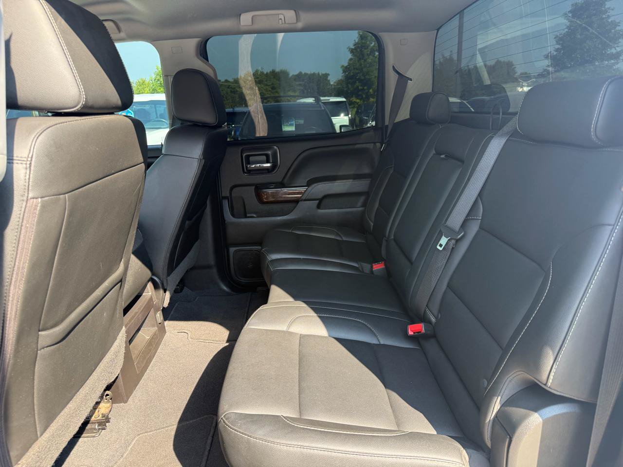 Used 2019 GMC Sierra 2500 SLT w/ Duramax Plus Package AWD/4WD image 15