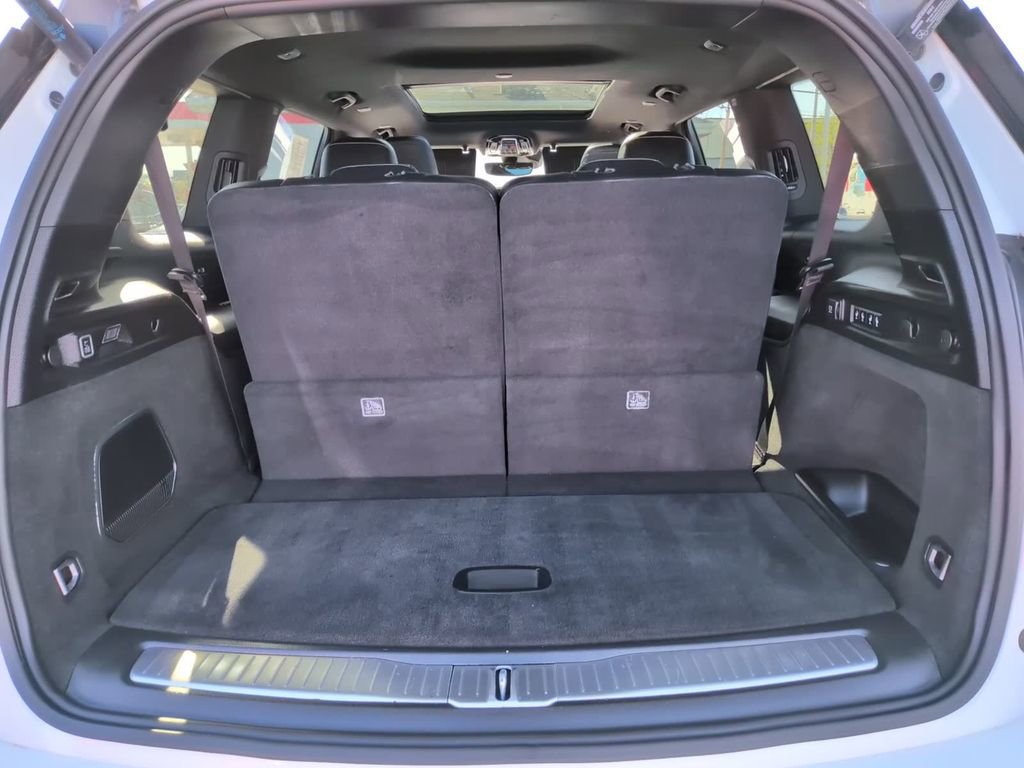 Used 2023 Jeep Grand Cherokee L Overland w/ MOPAR Finishing Package AWD/4WD image 18