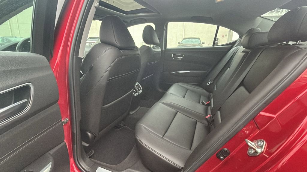 Used 2020 Acura TLX image 32