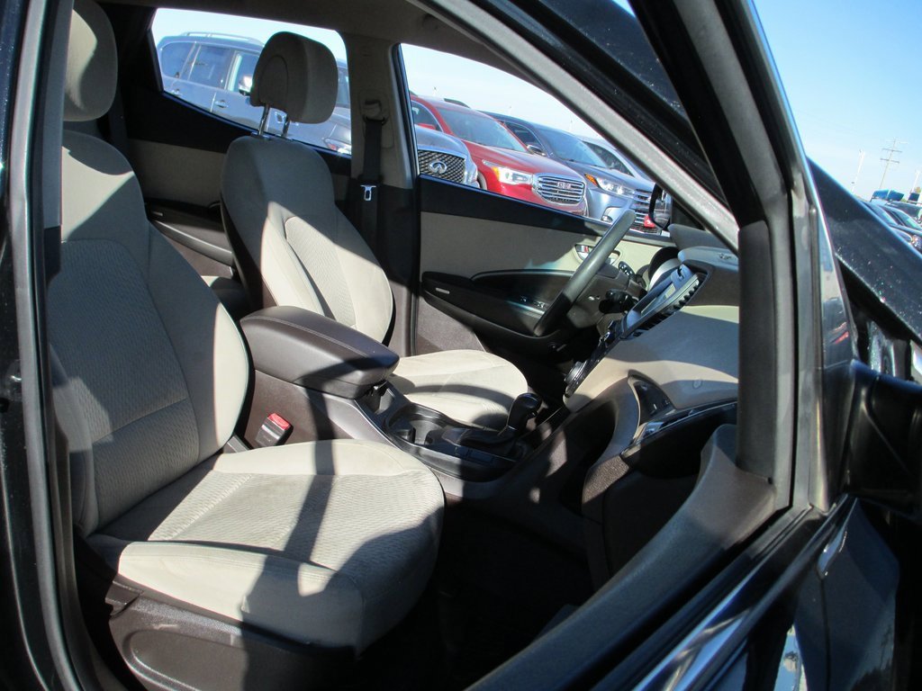 Used 2017 Hyundai Santa Fe Sport image 16