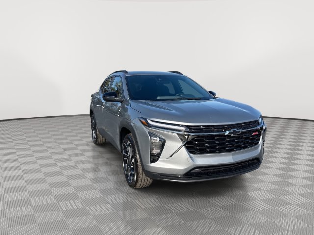 New 2026 Chevrolet Trax RS w/ Driver Confidence Package FWD image 3
