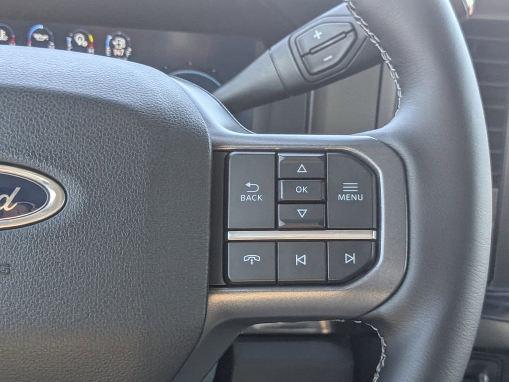 New 2026 Ford F250 Lariat w/ Black Appearance Package image 29