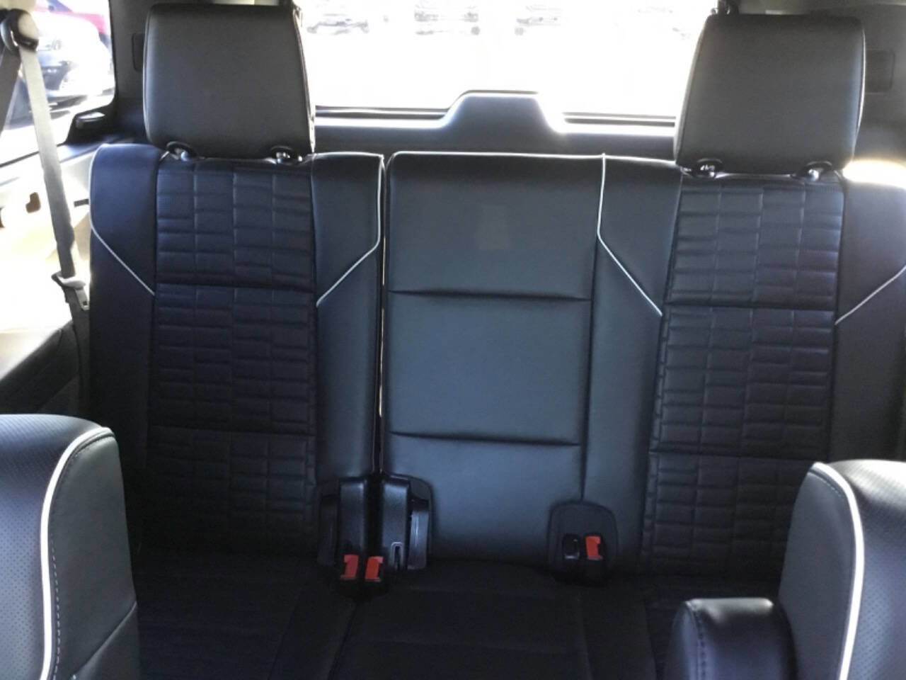 Used 2022 Cadillac Escalade ESV Sport Platinum w/ LPO, ONYX Package image 13