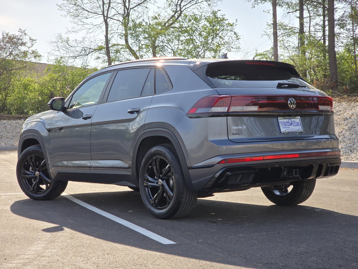 Certified 2025 Volkswagen Atlas Cross Sport SEL R-Line AWD/4WD image 24