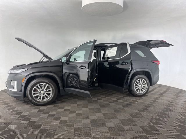 Used 2023 Chevrolet Traverse LT image 10
