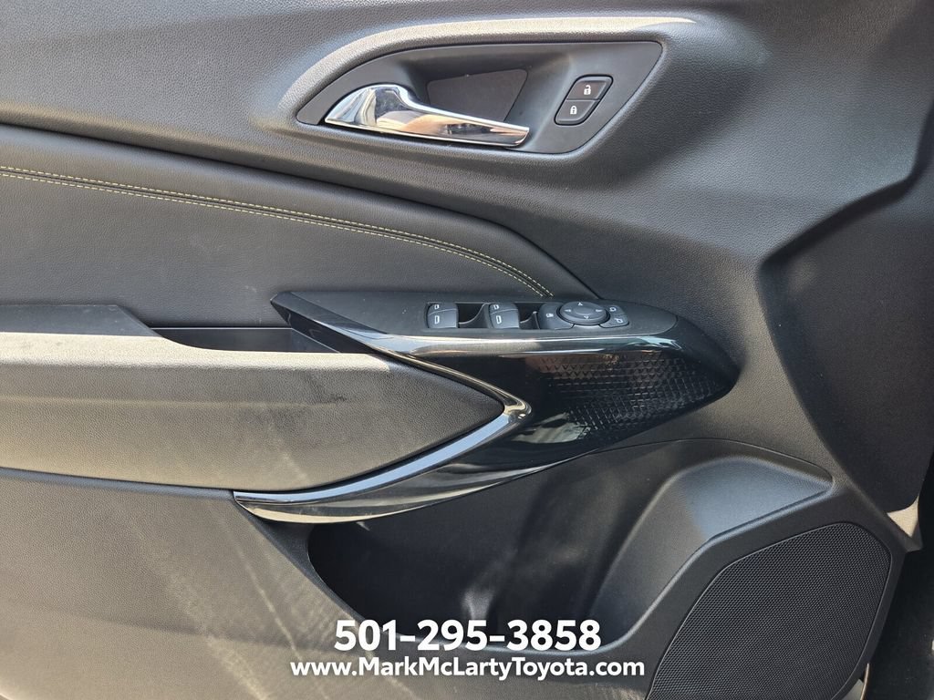 Used 2025 Chevrolet Trax LT w/ Driver Confidence Package FWD image 26