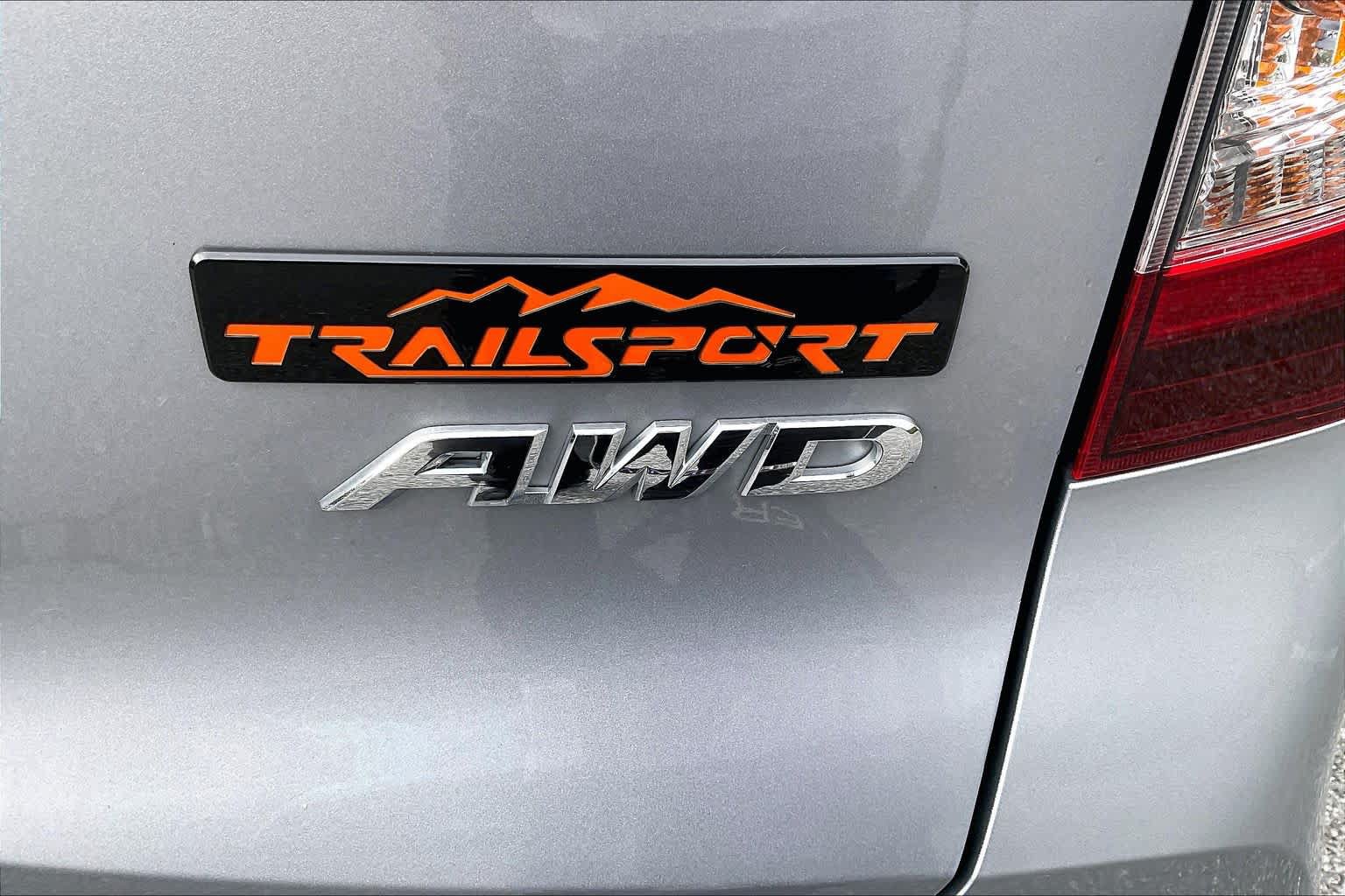 Used 2022 Honda Pilot TrailSport image 9