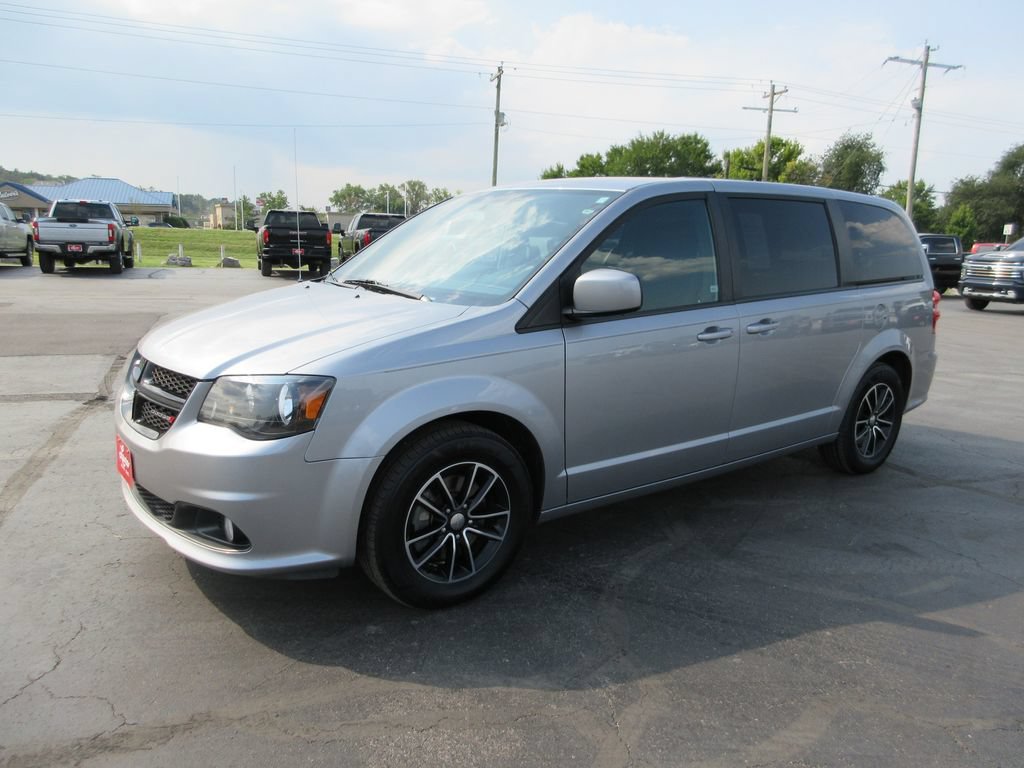 Used 2018 Dodge Grand Caravan SE FWD image 12