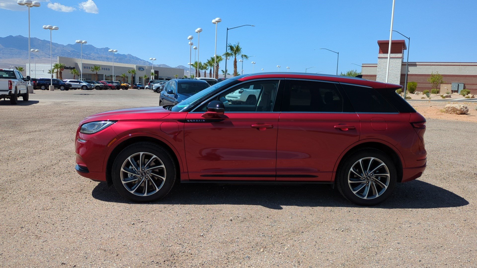 Used 2022 Lincoln Corsair Grand Touring AWD/4WD image 6