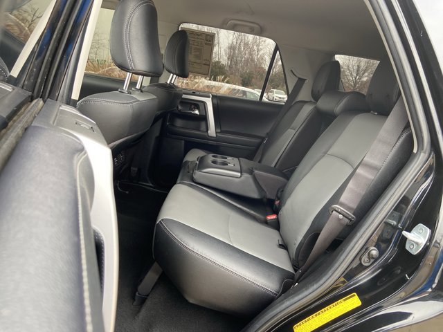 Used 2022 Toyota 4Runner SR5 Premium image 15