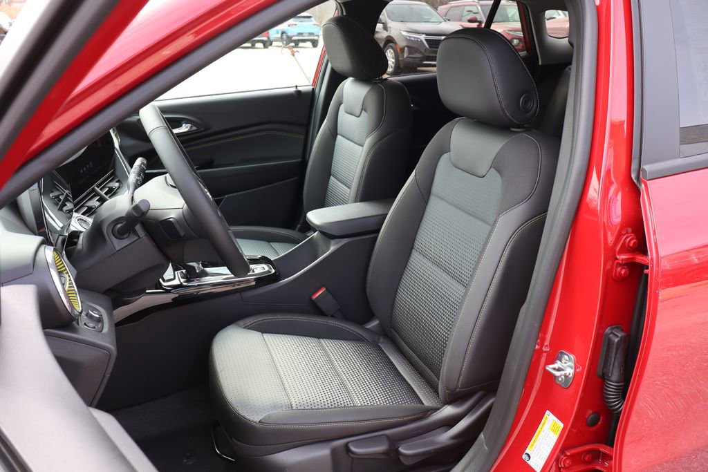 New 2026 Chevrolet Trax LT image 8