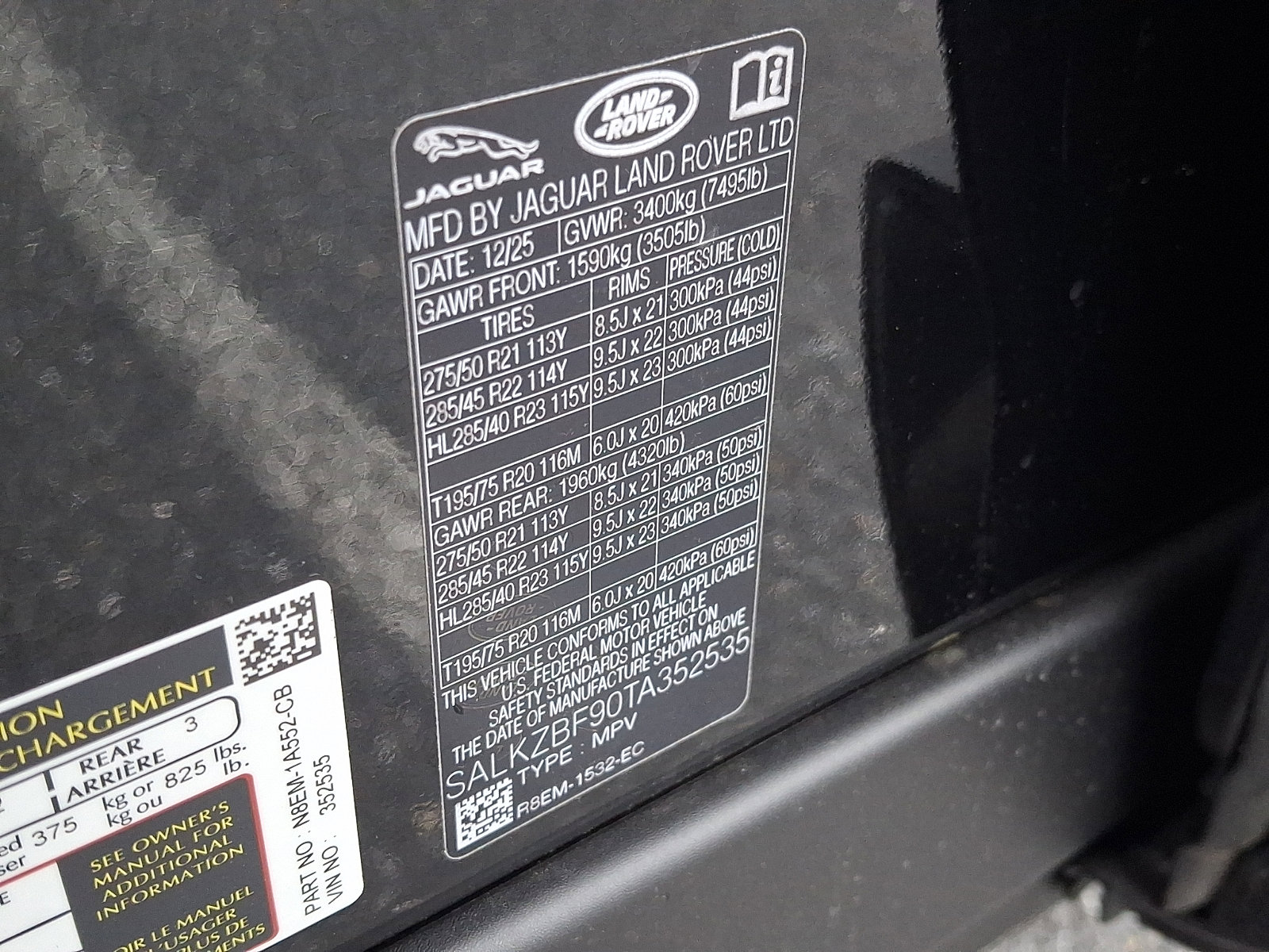 New 2026 Land Rover Range Rover SV AWD/4WD image 19