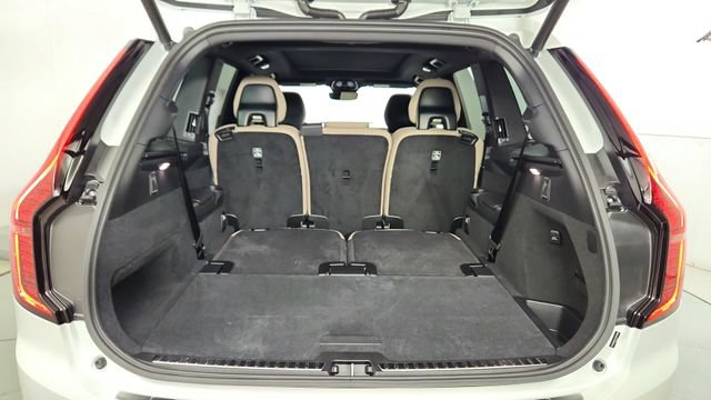 New 2026 Volvo XC90 B6 Plus w/ Protection Package Premier AWD/4WD image 42